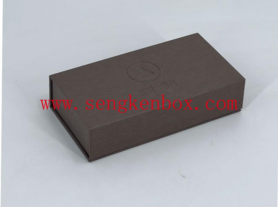 Caja de cuero de embalaje marrón