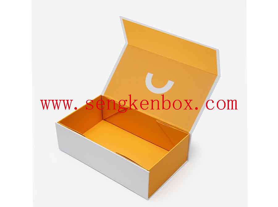 Caja de embalaje de papel con forro naranja